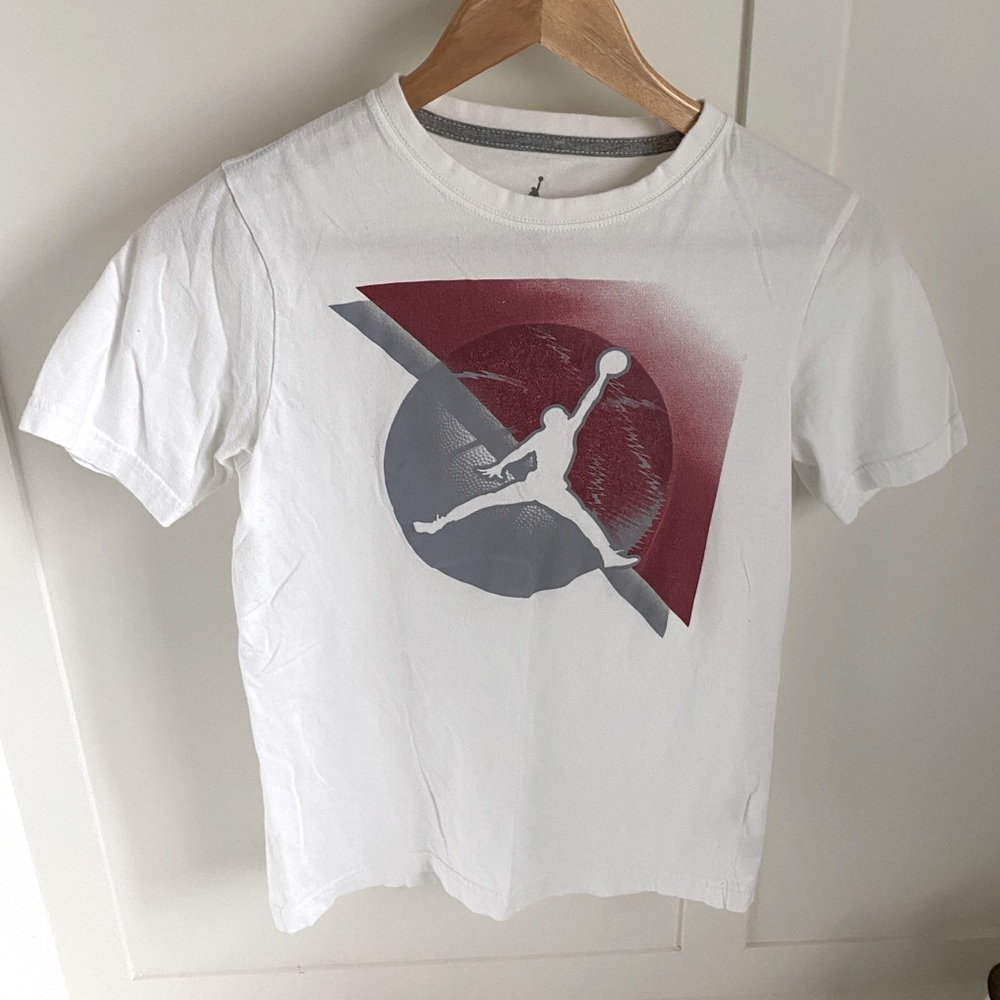 Nike T-shirt (Boys L)